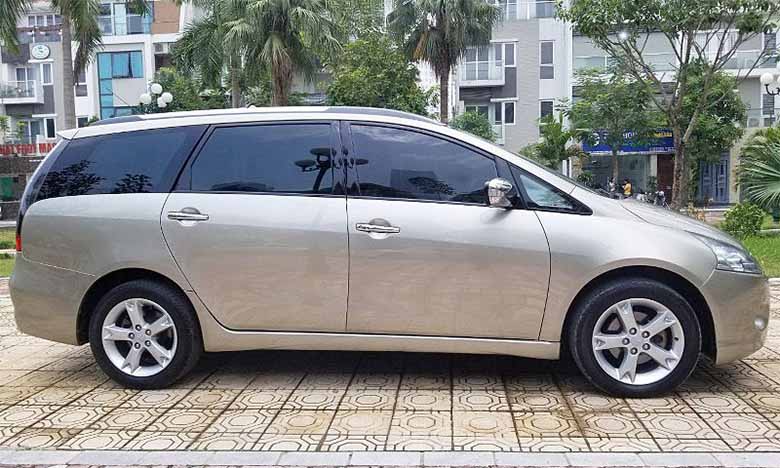 Bạt phủ xe Mitsubishi Grandis 3 lớp vải dù Oxford