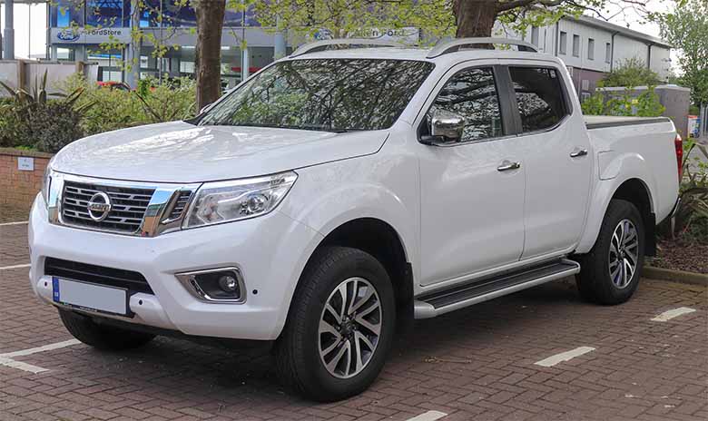 Bạt phủ xe Nissan Navara 3 lớp vải dù Oxford