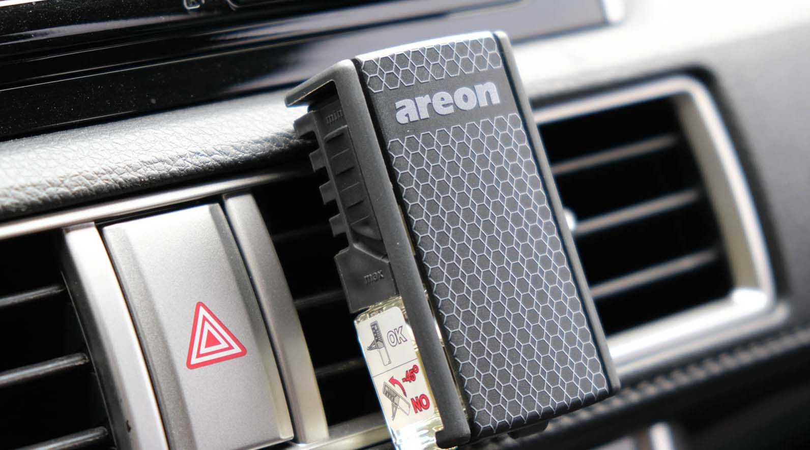 Nước hoa Areon kẹp cửa gió nhập khẩu chính hãng cao cấp dành cho xe ô tô, xe hơi