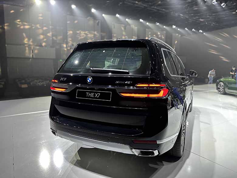BMW X7 2023