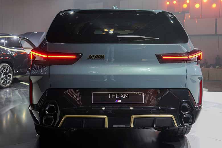 BMW XM 2024