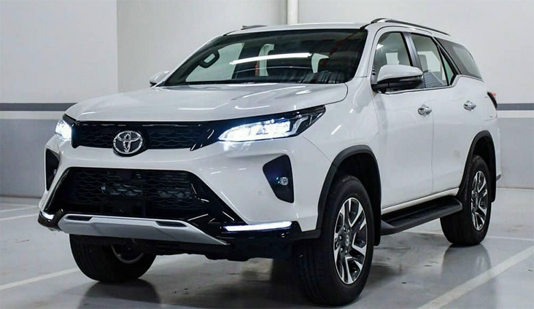 Toyota Fortuner 2.8AT 4x4