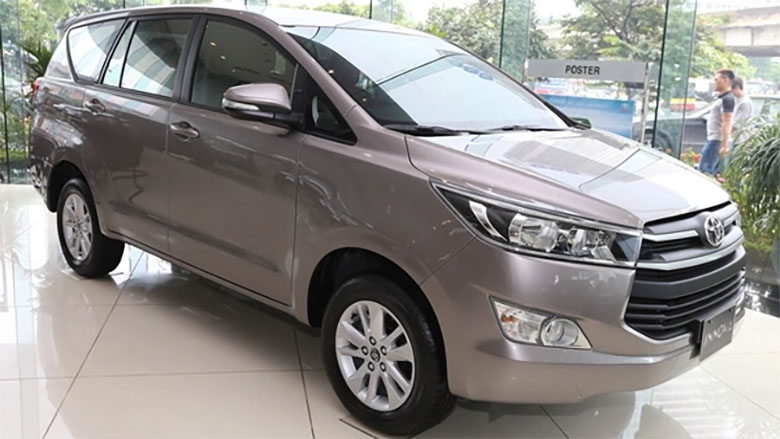 Toyota Innova 2.0E