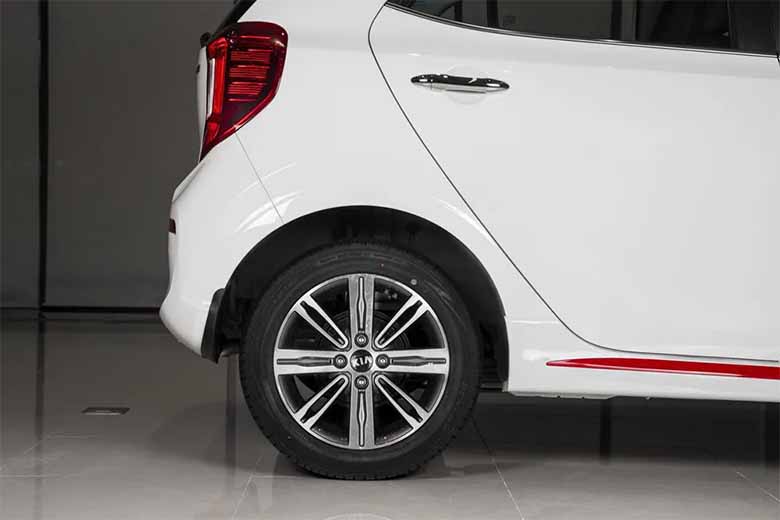 Kích thước xe Kia Morning: Vừa vặn trong lòng phố thị