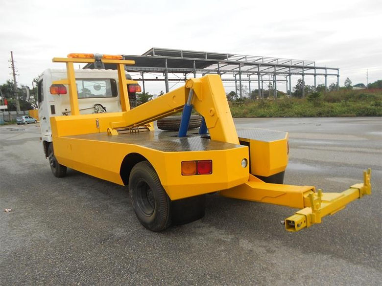 Ô tô cứu hộ giao thông