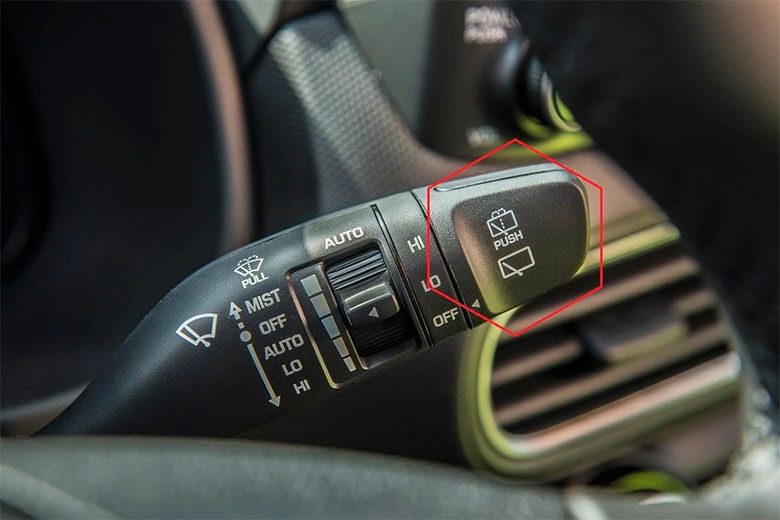 tắt gạt sau dòng xe sử dụng gạt