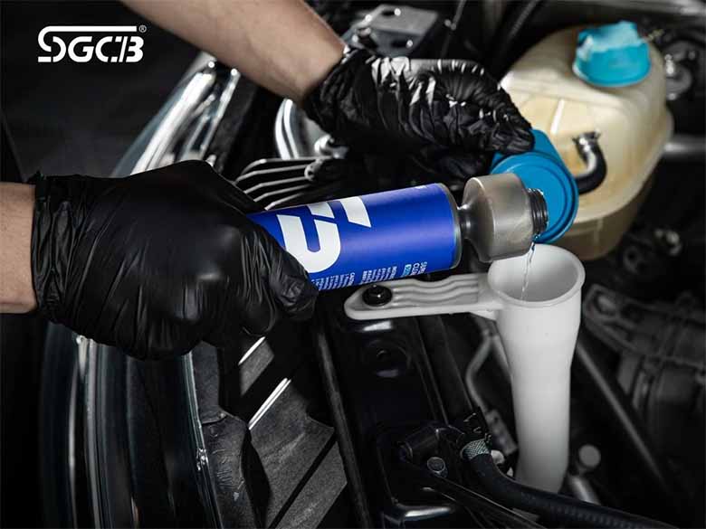 [Chia Sẻ] Top 10 loại nước rửa kính ô tô tốt nên dùng nhất hiện nay