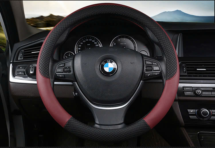 Bọc vô lăng ô tô – Cách chọn và các mẫu phổ biến nhất 2025