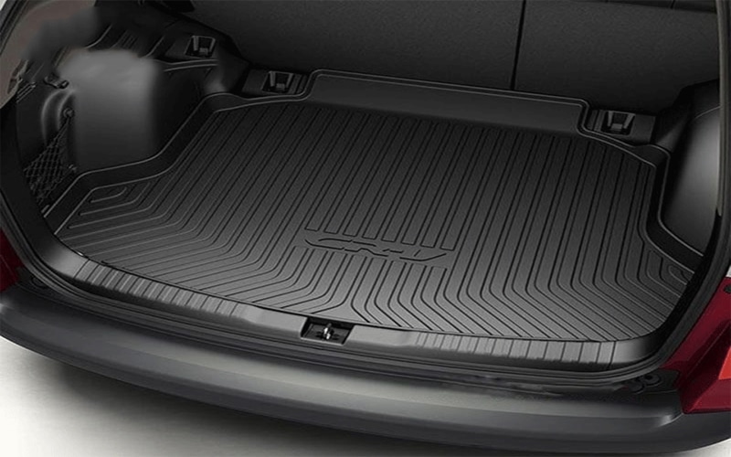 Lót cốp cao su hoặc nỉ: